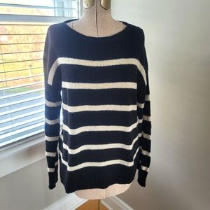 Casual Black and White Sweater